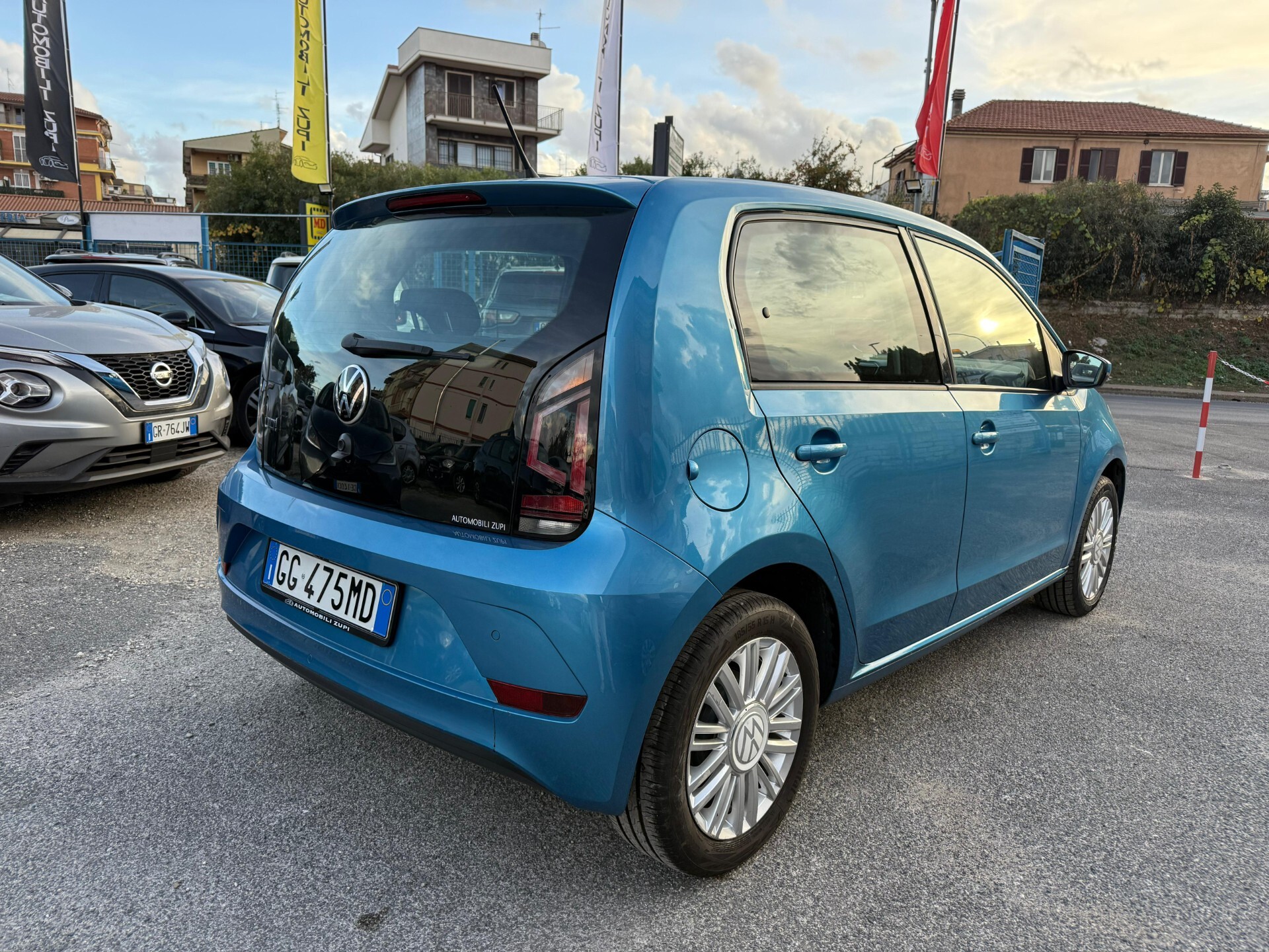 Immagine 4 - Volkswagen UP! 65cv **4 GOMME NUOVE**
