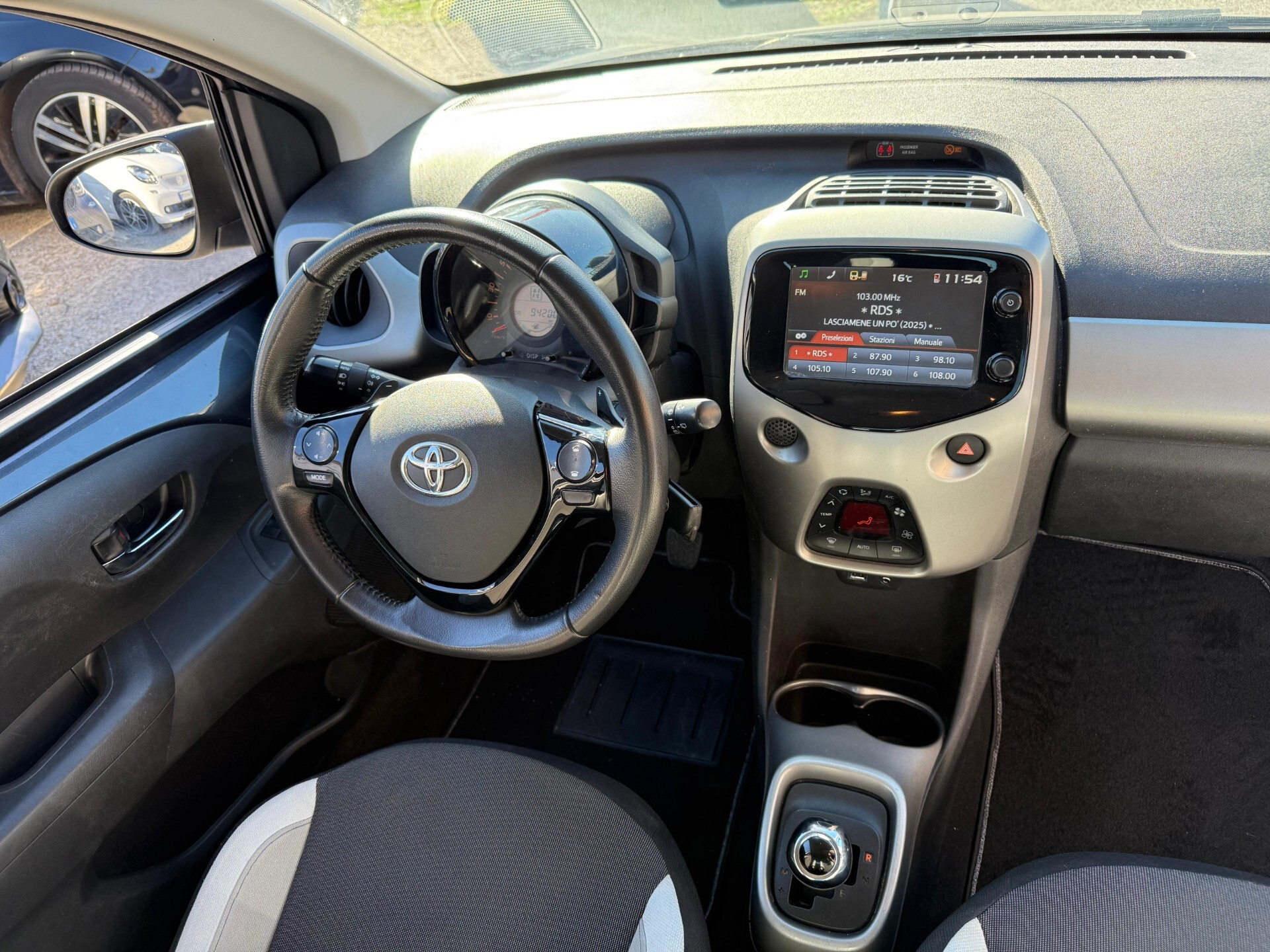 Immagine 7 - Toyota Aygo 69cv **AUTOMATICA**