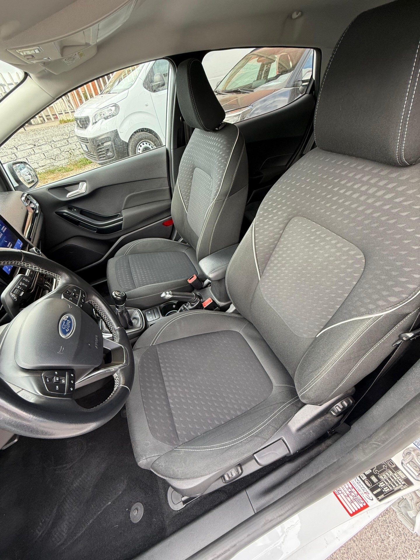 Immagine 8 - Ford Fiesta 86cv *UNICO PROPRIETARIO*