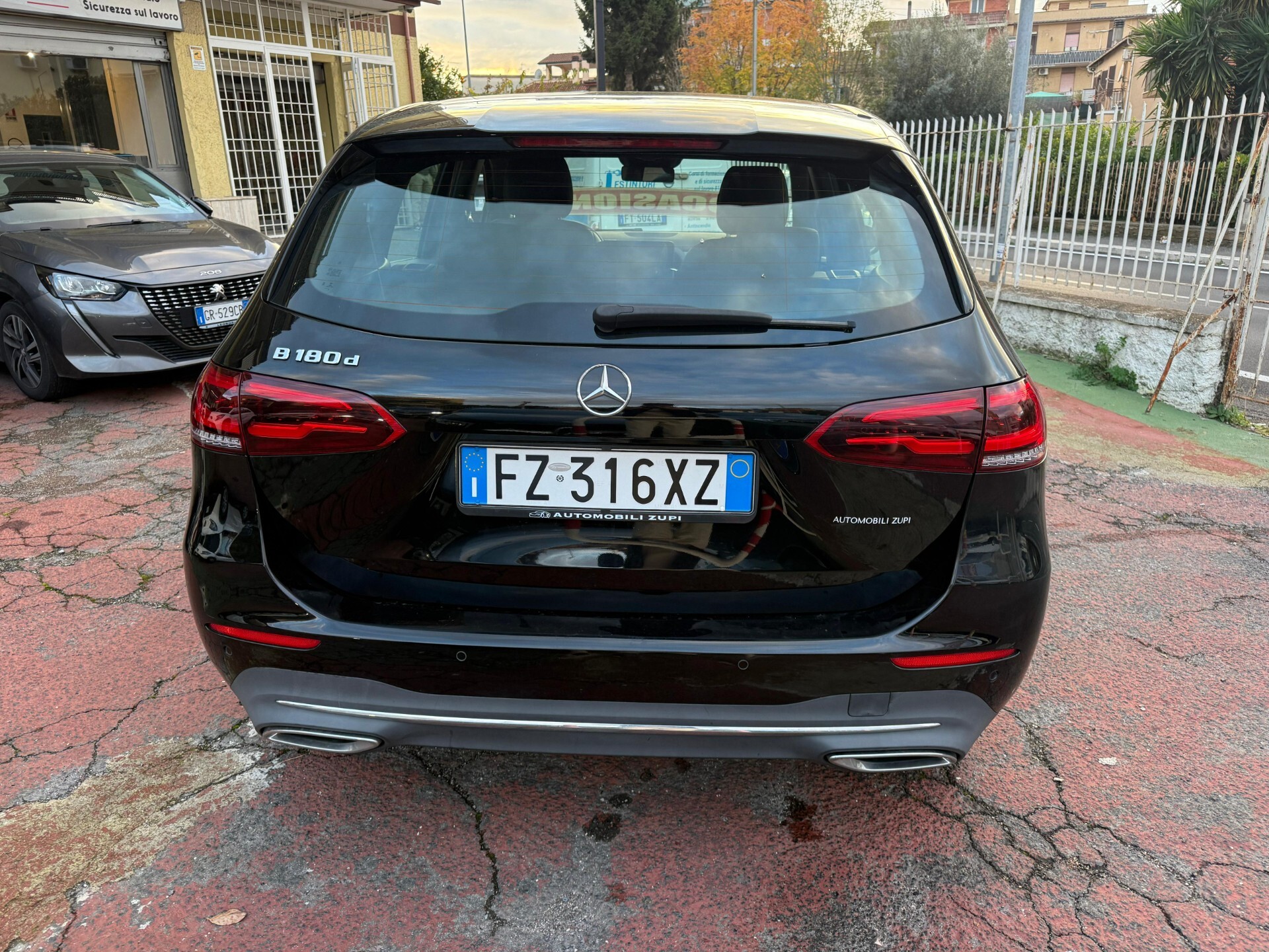 Immagine 6 - Mercedes-benz B 180d 116cv *UNICO PROPRIETARIO*
