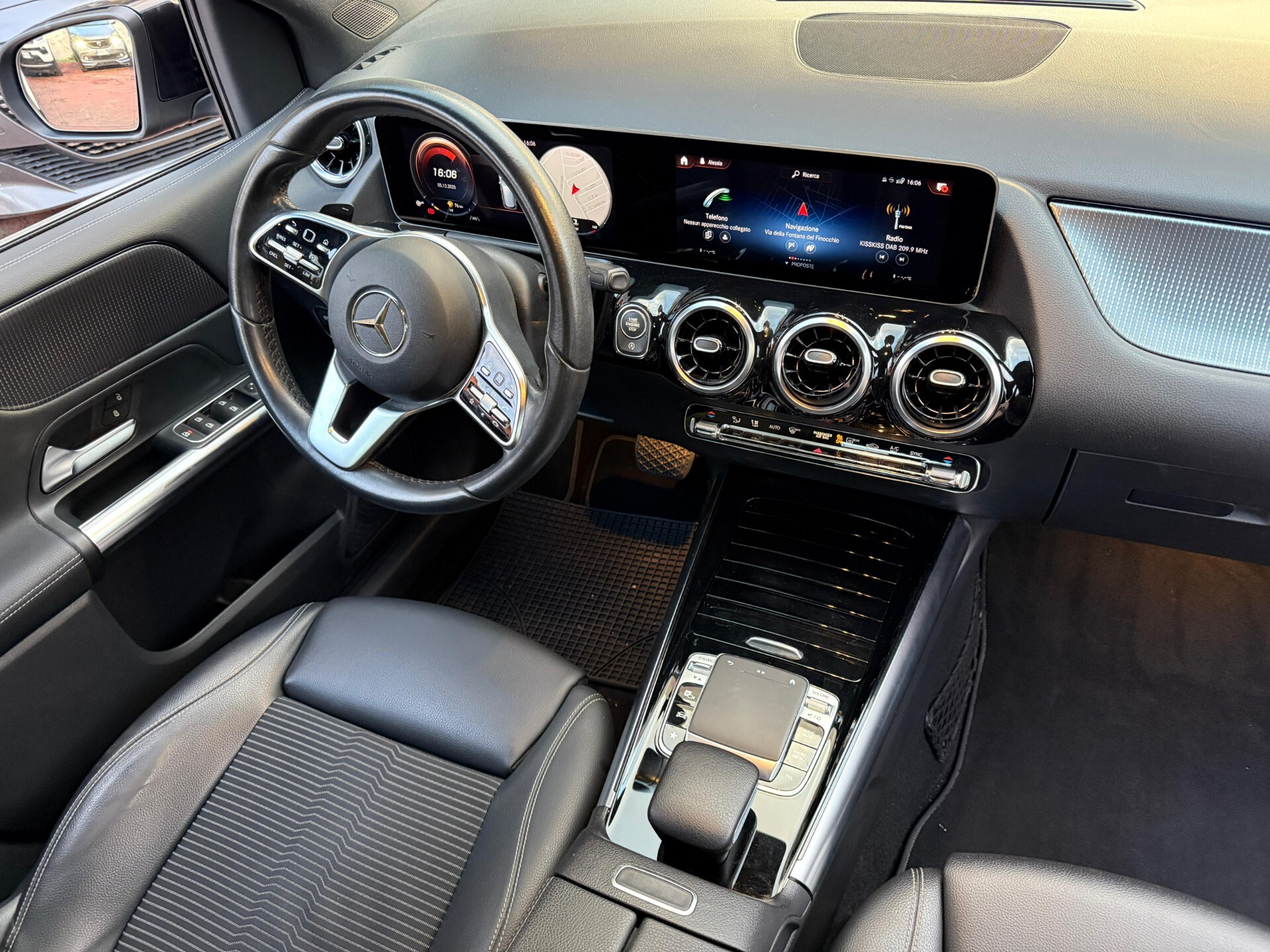 Immagine 7 - Mercedes-benz B 180d 116cv *UNICO PROPRIETARIO*