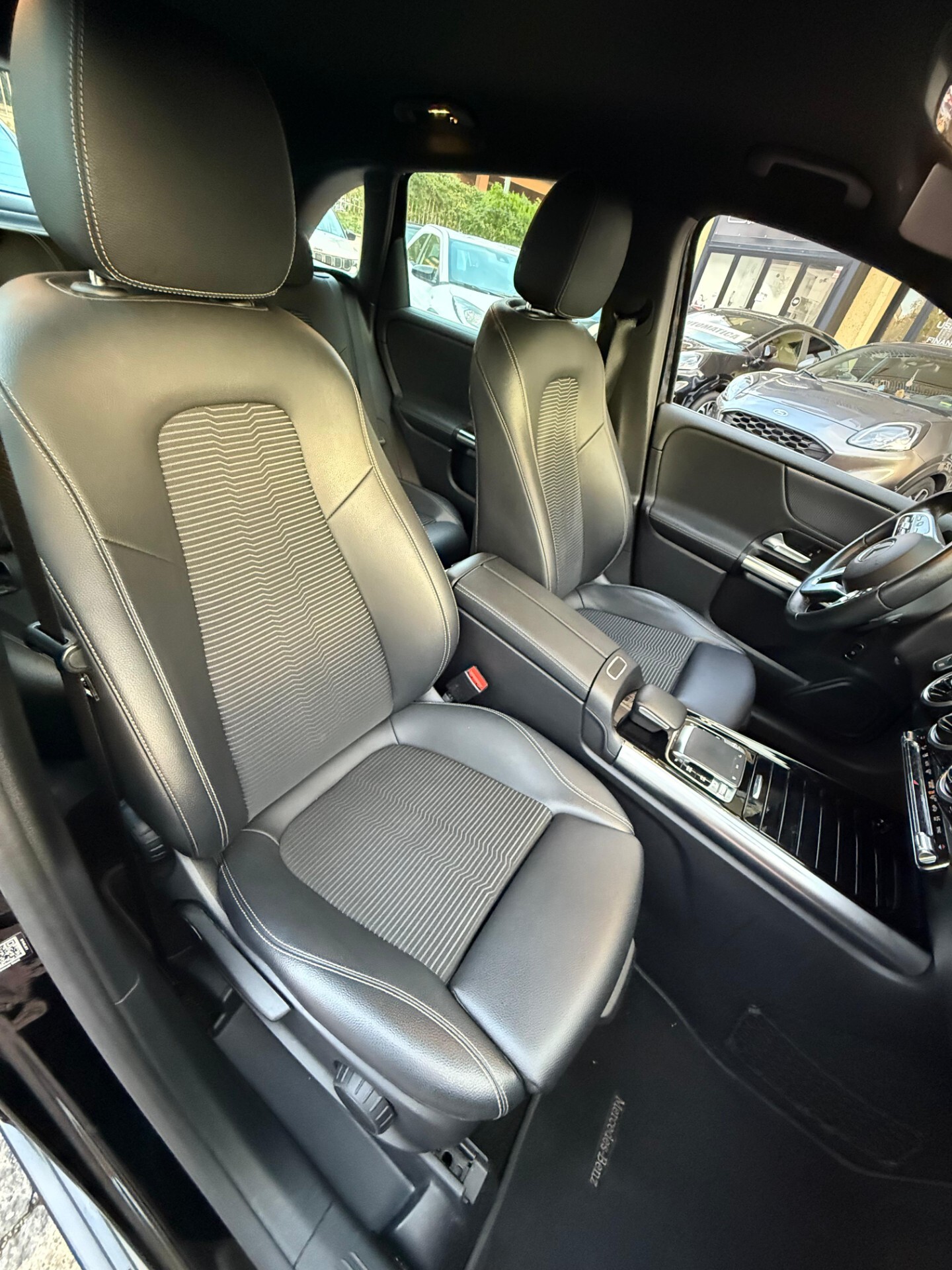 Immagine 9 - Mercedes-benz B 180d 116cv *UNICO PROPRIETARIO*