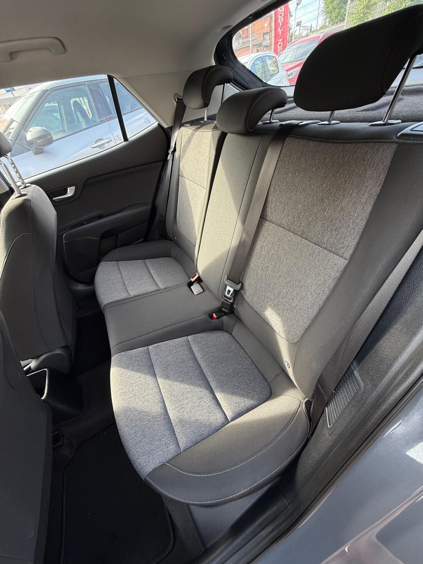 Immagine 9 - Kia Stonic 100 CV GT Line **CARPLAY** (IVA ESP)