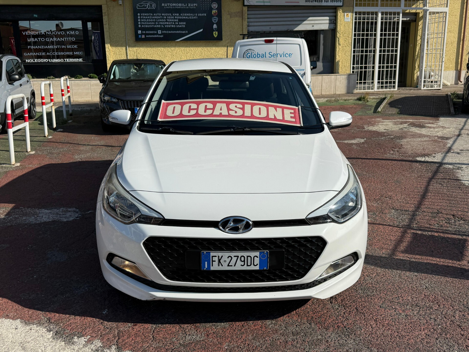 Immagine 2 - Hyundai i20 75cv EURO 6 *RUOTINO DI SCORTA