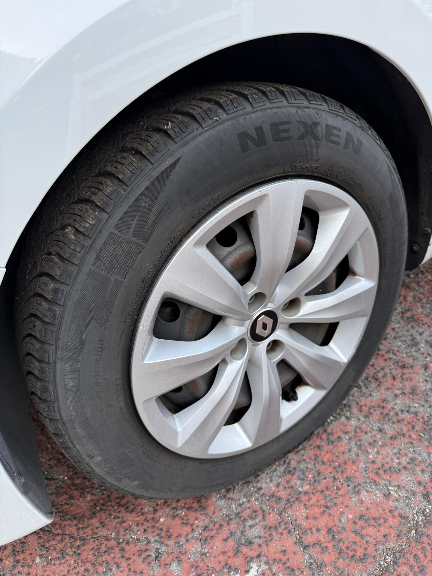 Immagine 10 - Renault Clio 65cv *ADATTA PER NEOPATENTATI*