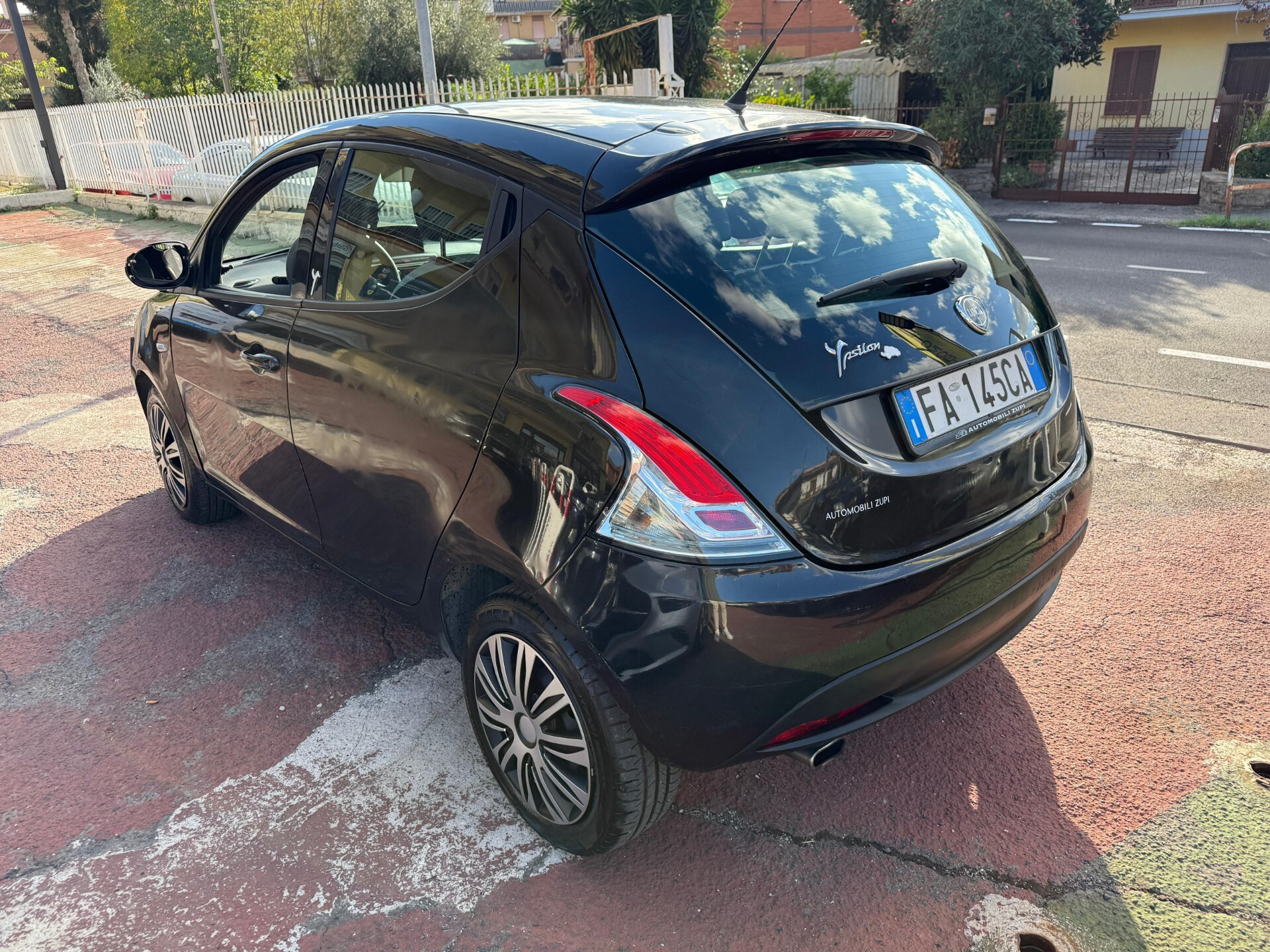 Immagine 6 - Lancia Ypsilon 69cv *IDEALE PER NEOPATENTATI