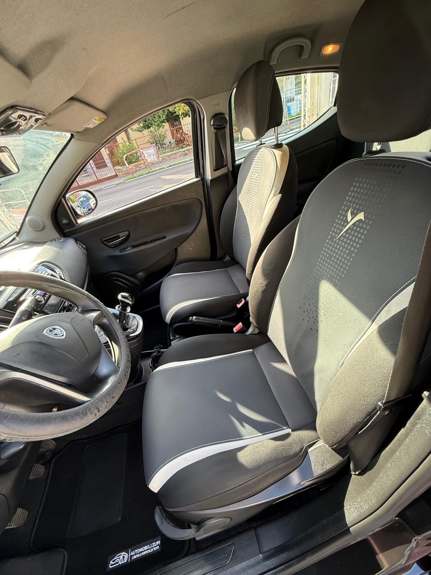 Immagine 8 - Lancia Ypsilon 69cv *IDEALE PER NEOPATENTATI