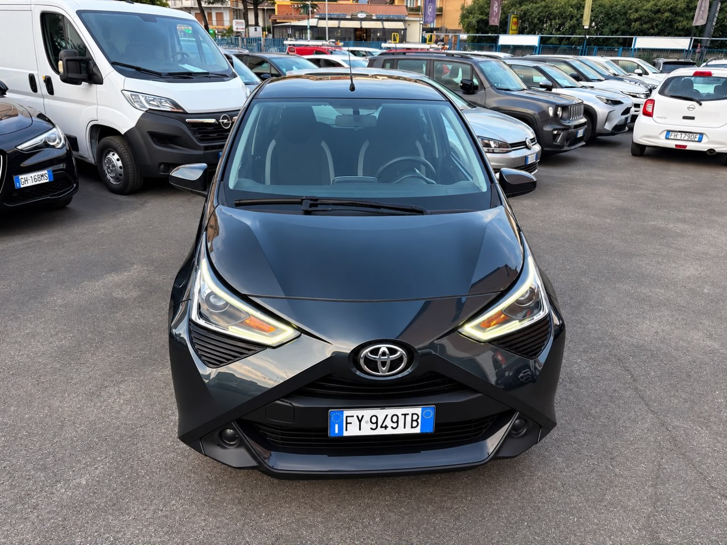 Immagine 10 - TOYOTA AYGO 1.0  72 CV X- Business *UNICO PROPRIETARIO*