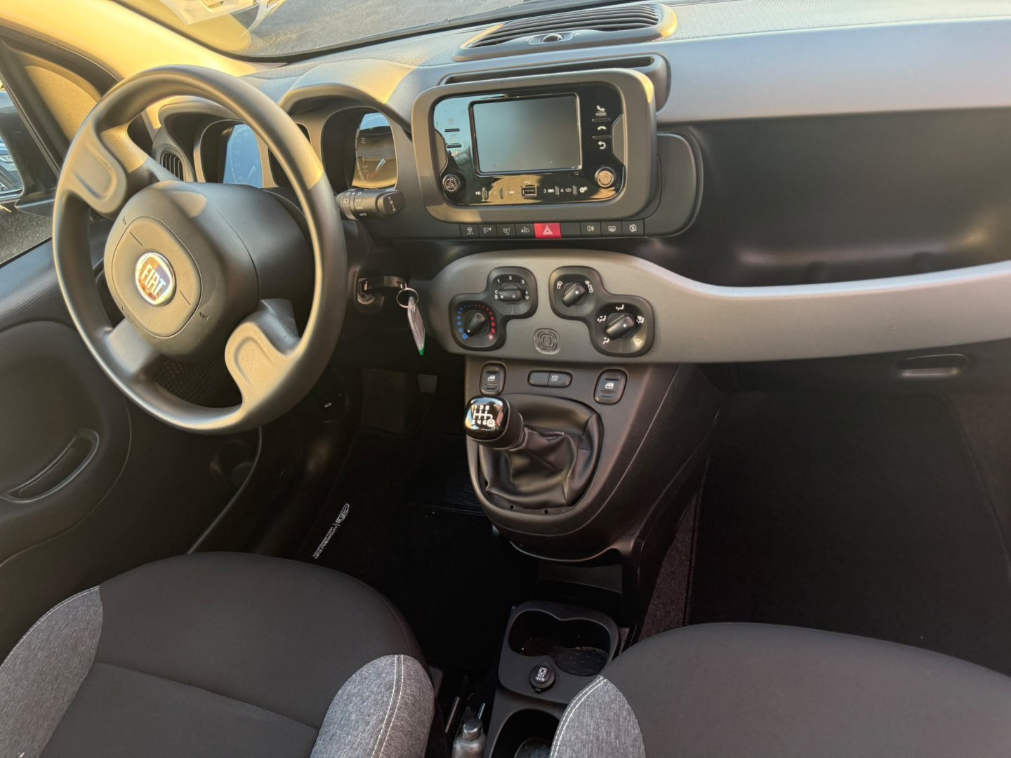 Immagine 8 - Fiat Panda HYBRID 70CV *UNICO PROPRIETARIO*