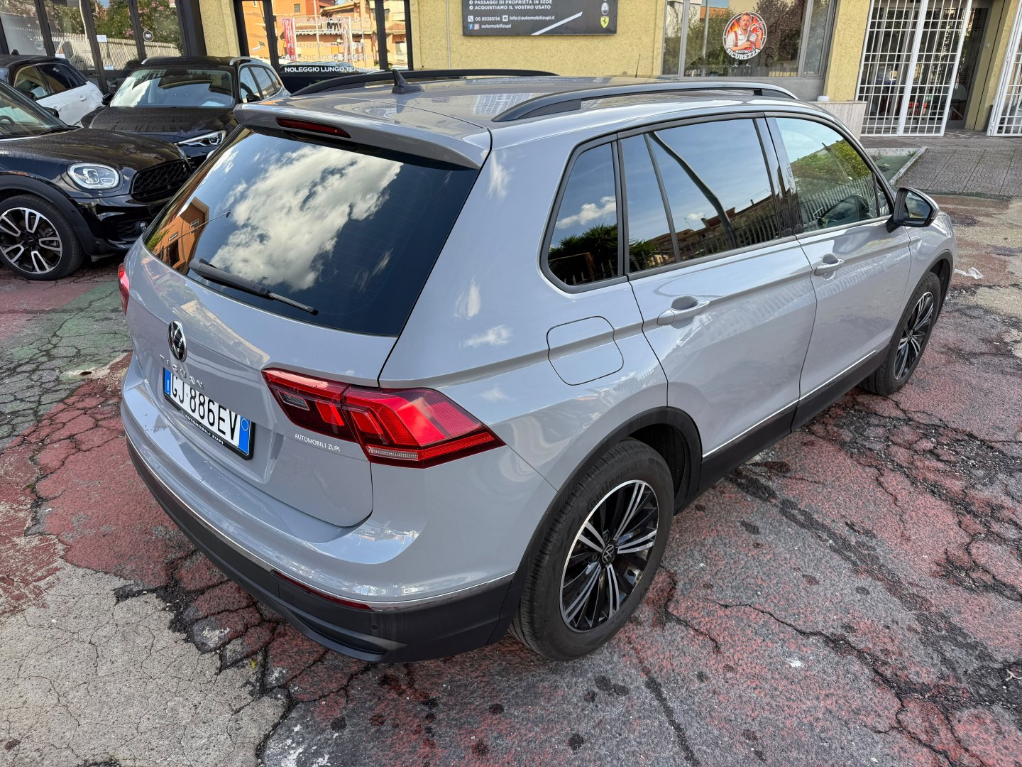 Immagine 14 - Volkswagen Tiguan 2.0 TDI 150CV SCR DSG R-LINE