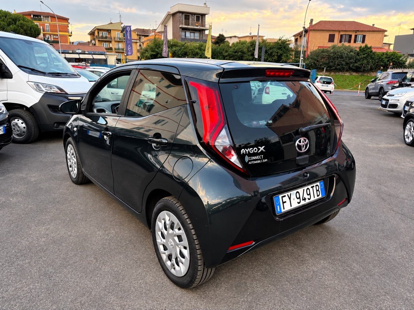 Immagine 8 - TOYOTA AYGO 1.0  72 CV X- Business *UNICO PROPRIETARIO*
