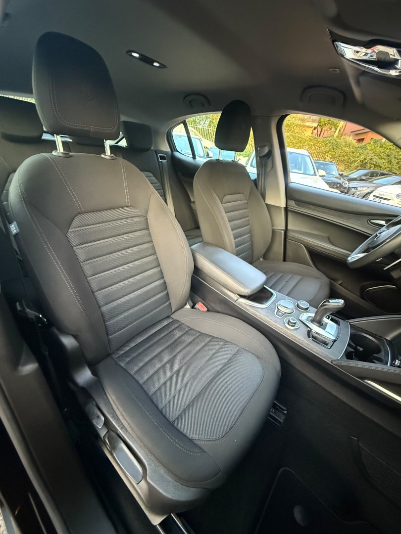 Immagine 7 - Alfa Romeo Stelvio 2.2 t Business Q4 190cv